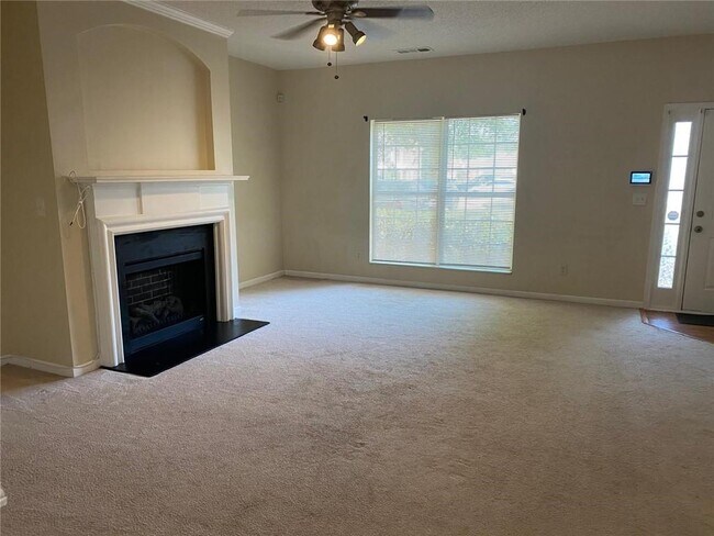 Foto del edificio - 2858 Parkway Close