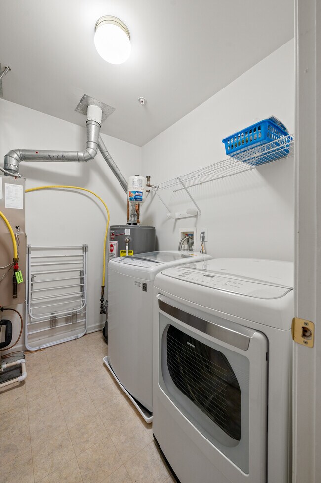 Foto del edificio - 1408 Black Walnut Dr