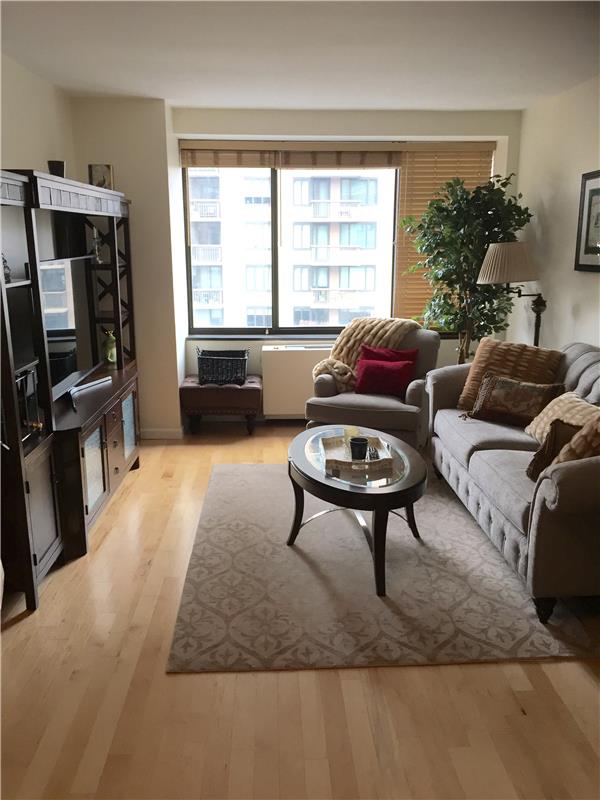 Foto principal - 1441 3rd Ave