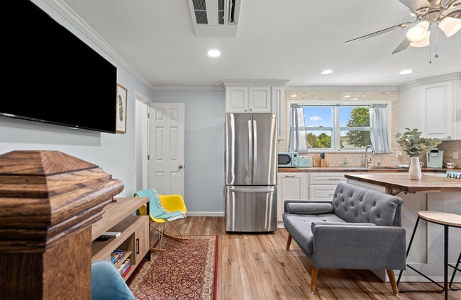 Foto del edificio - 2 Mead Dr