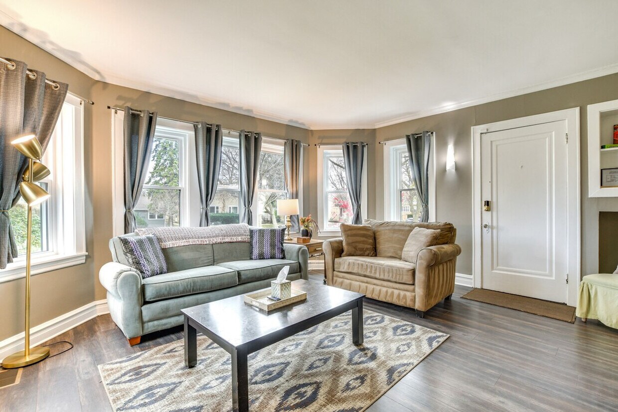 Foto principal - 1546 Fowler Ave