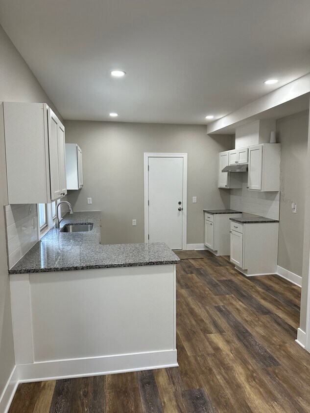 2253 Gladstone St, Detroit, MI 48206 Townhome Rentals in Detroit MI