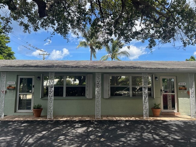 Foto del edificio - 824 Prosperity Farms Rd