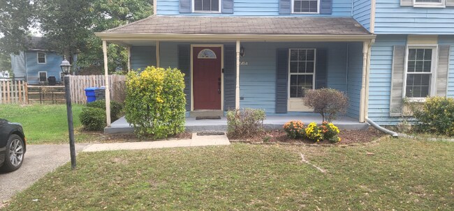 Foto del edificio - 4818 Kingfisher Ct