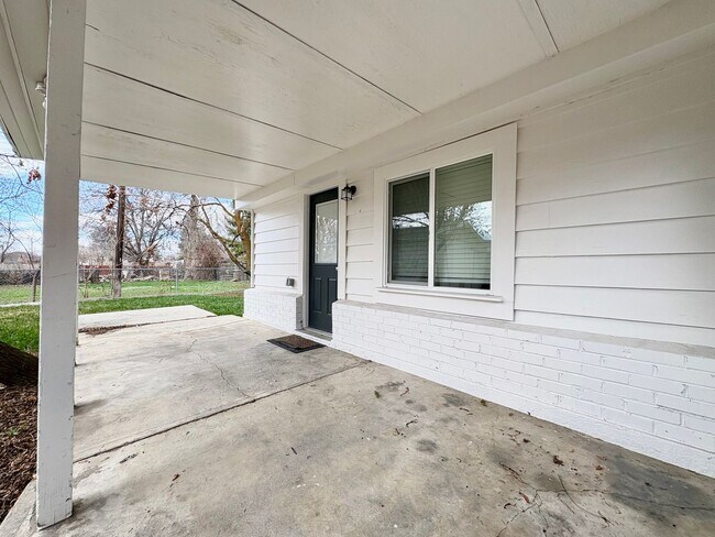 Foto del edificio - 330-332 S 1080 E