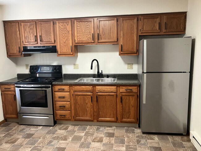 Foto del edificio - Spacious 2-Bedroom Living in a Quiet Commu...