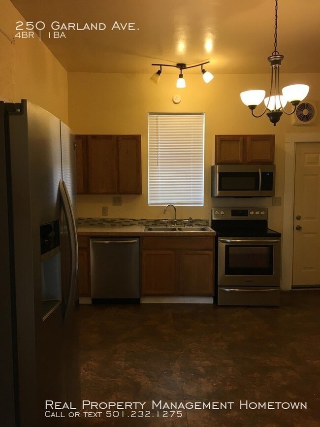 Foto del edificio - 250 Garland Ave