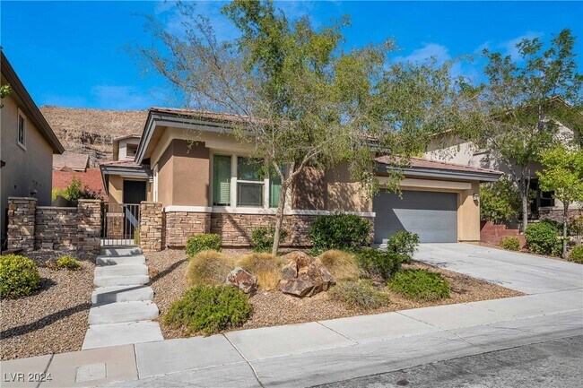 Building Photo - 5579 Bethany Bend Dr