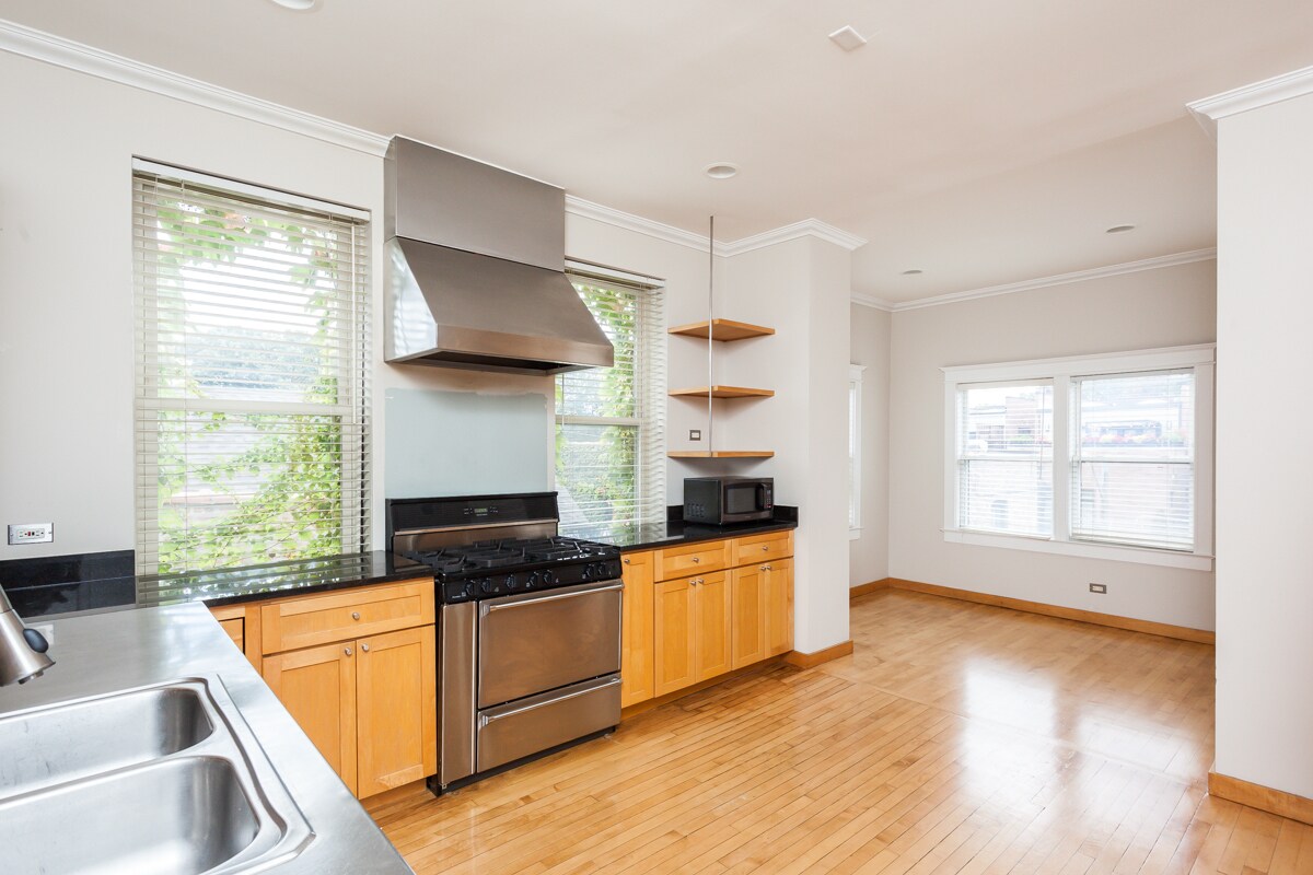 Foto principal - 3444 N Janssen Ave