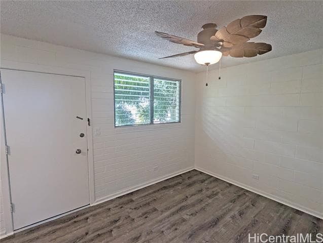 Building Photo - 1120 Hassinger St