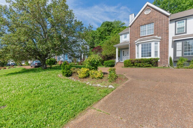 Building Photo - 5721 Brentwood Meadows Cir