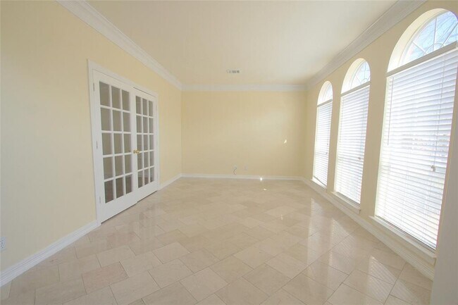 Foto del edificio - 2645 Braemar Ln
