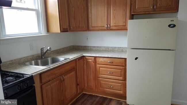 Foto del edificio - 805 Selma St