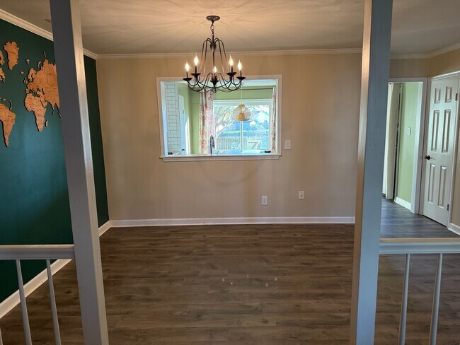 Foto del edificio - 713 Goodard Dr