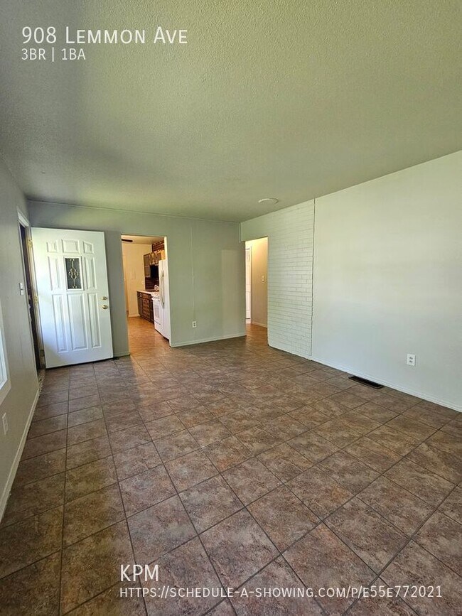 Foto del edificio - 908 Lemmon Ave