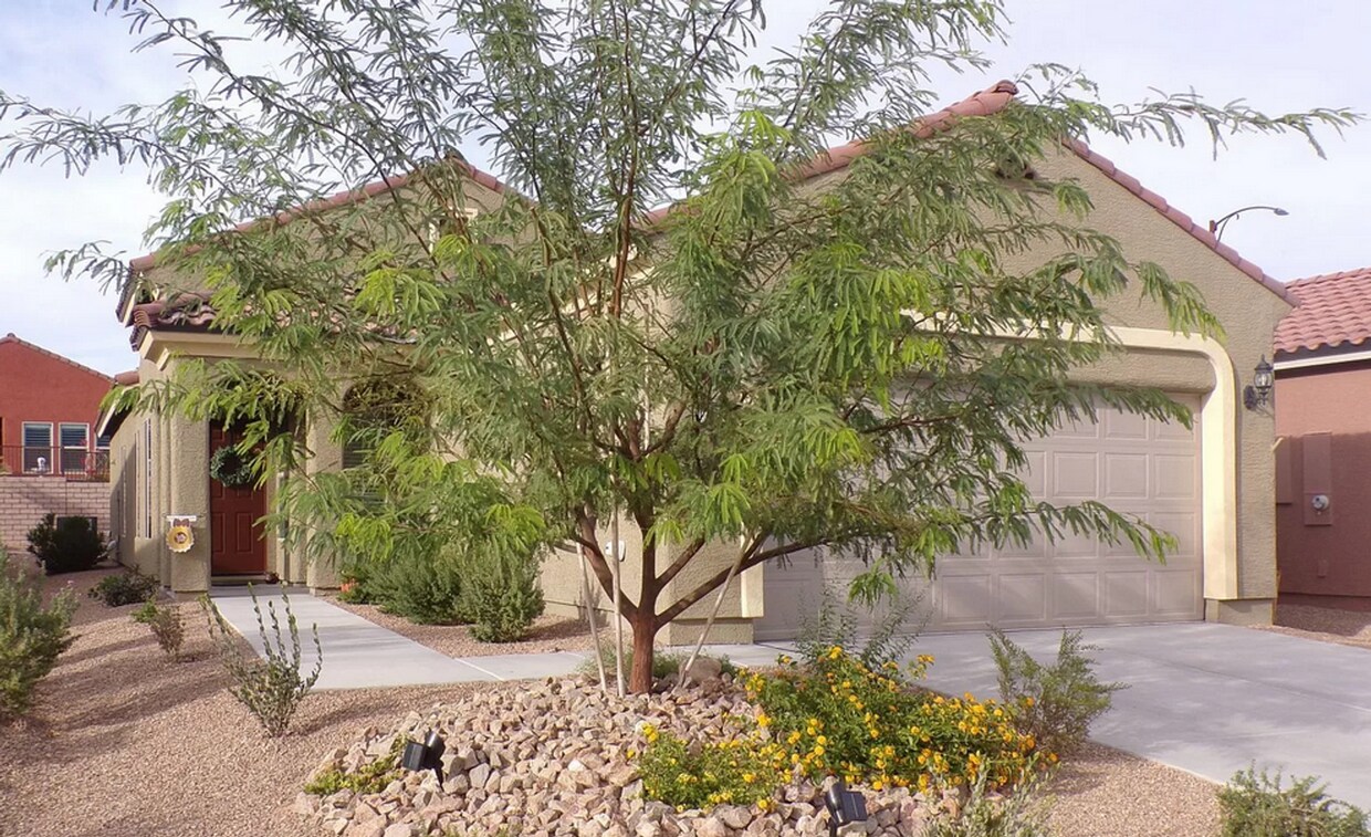 Primary Photo - Sun City House