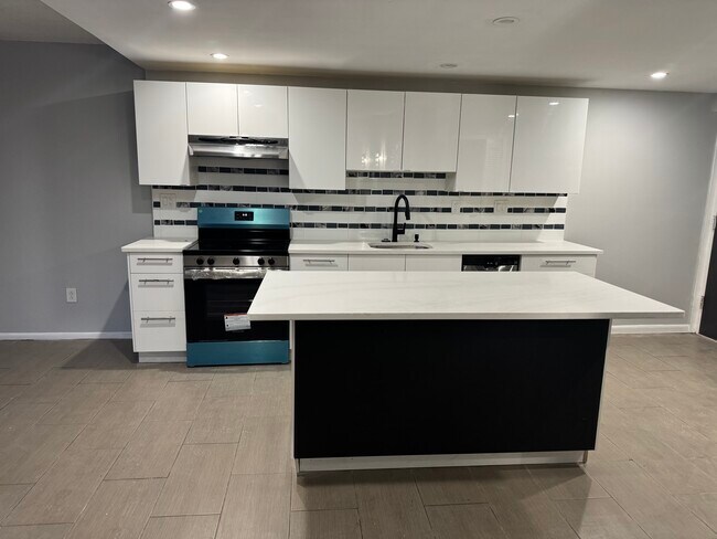 Foto del edificio - 12 Dougherty Blvd