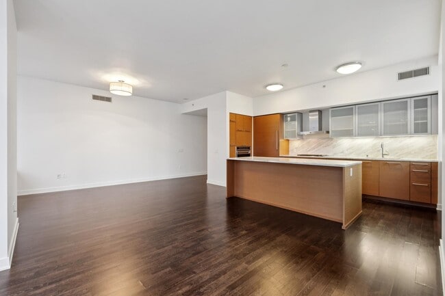 Photo - 301 Mission St Apartment