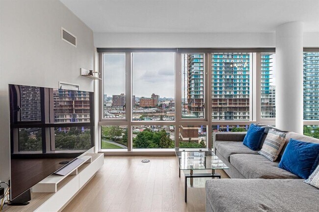 Foto del edificio - 75 Park Ln S