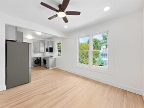 Building Photo - 4014 Avenue D