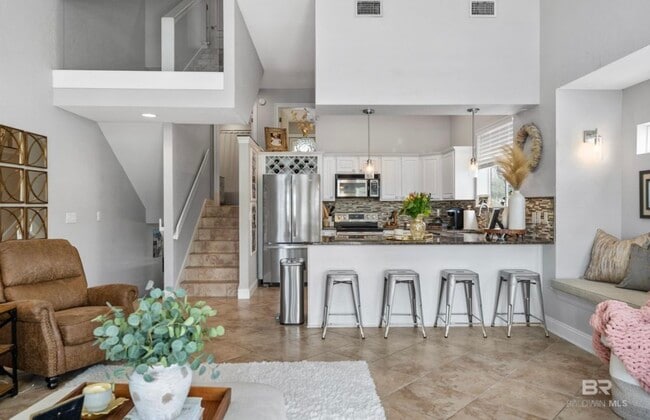 Foto del edificio - 26060 Marina Rd