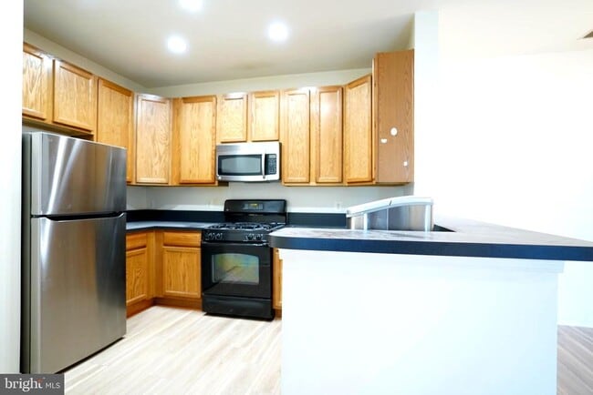 Foto del edificio - 1311 Karen Blvd