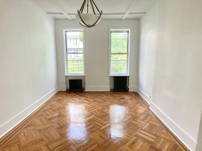 Foto del edificio - 366 E 28th St
