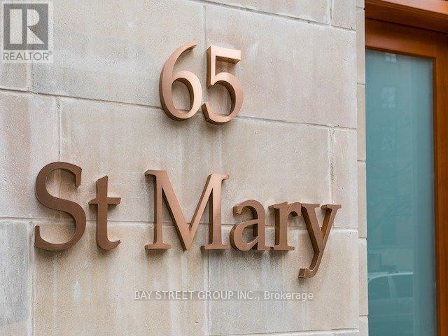 Building Photo - 65 St Mary St