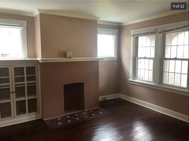 Living Room - 3847 Brighton Rd