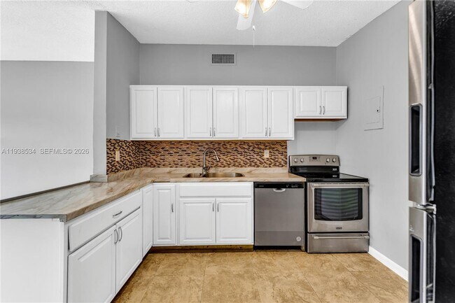 Foto del edificio - 4220 SW 36th St