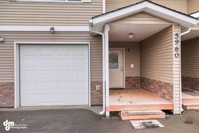 Building Photo - 5960 W Binnacle Dr