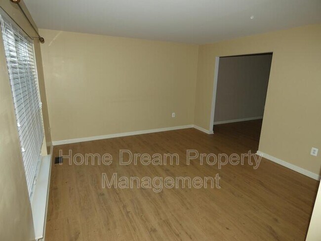 Building Photo - 3809 Purley Dr