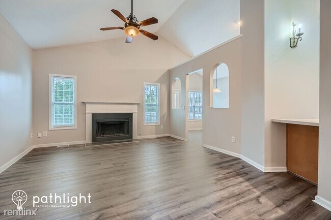 Building Photo - 4 br, 3 bath House - 5321 Rutland Court UNIT