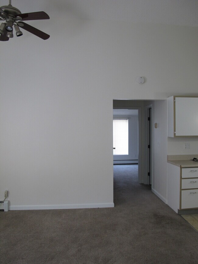 Foto del edificio - 2831 Somerville Dr