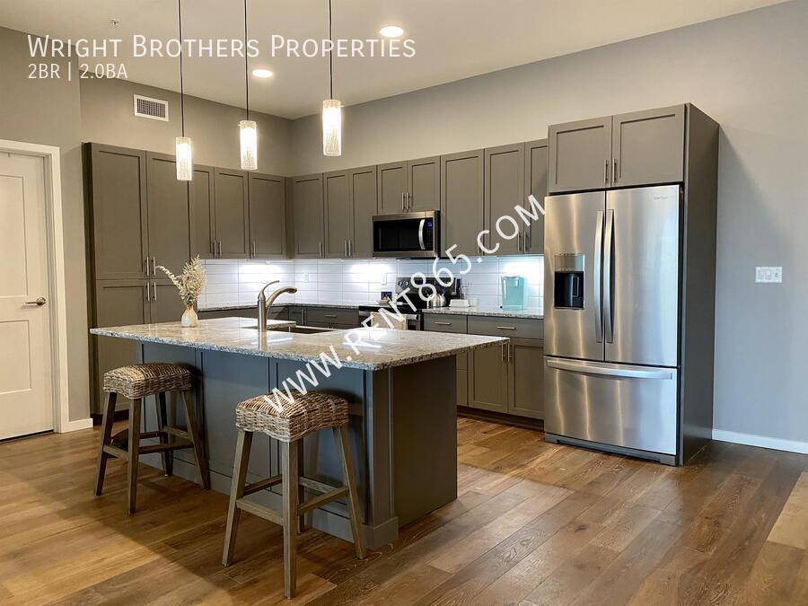 Photo - 333 West Depot Avenue - 401-401
