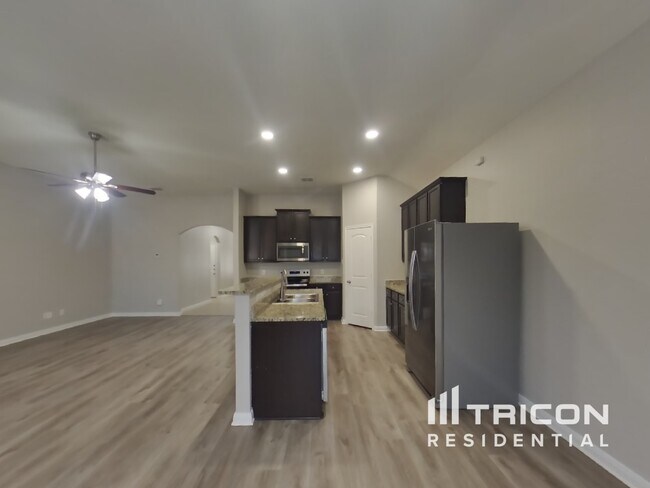 Building Photo - 210 Posey Pass