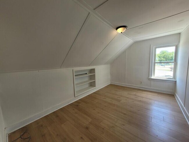 Building Photo - 1101 Lawe Street