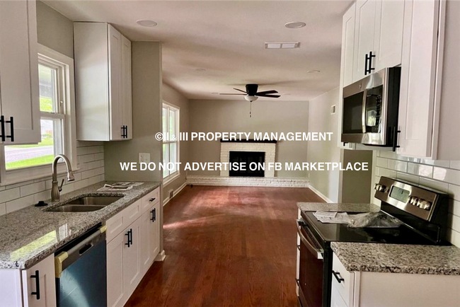 Foto del edificio - 7306 Glenwood Ln