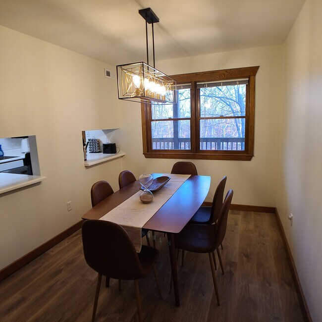 Foto del edificio - 613 Huntridge Dr