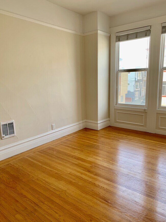 Building Photo - 1544 Taylor St