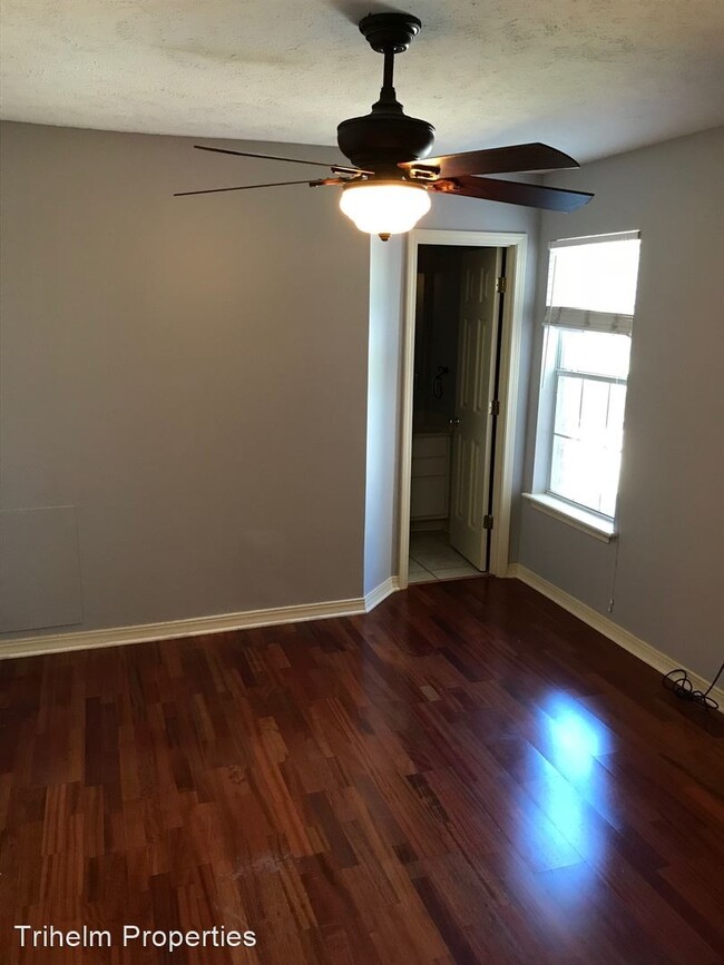 Building Photo - 2 br, 2.5 bath House - 417 Woodlake Ln
