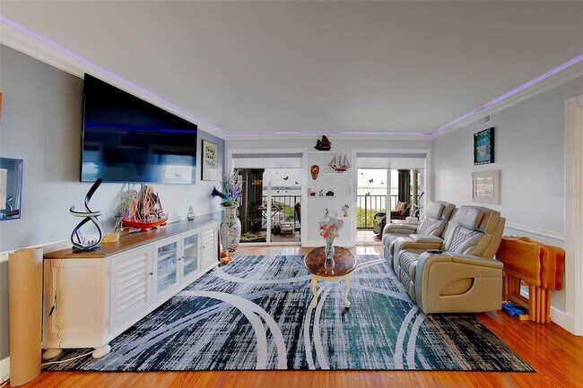 Foto del edificio - 19029 US HIGHWAY 19 N Unit 9-704