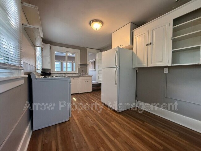 Building Photo - 1105 Peach St