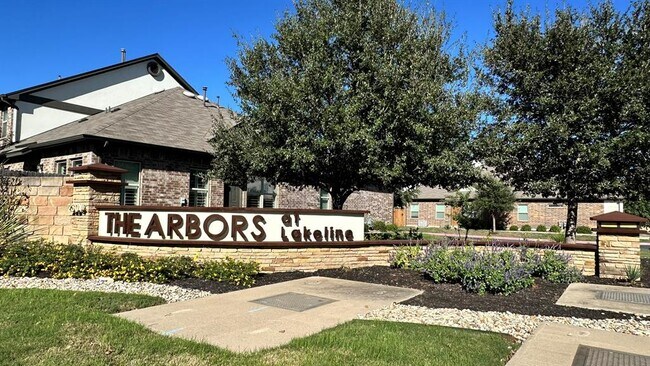 Building Photo - 2304 S Lakeline Blvd