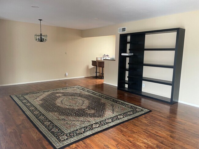Foto del edificio - SARATOGA - Spacious Saratoga 3BR/2.5BA Home with Pool, Bonus Room & Beautiful Backyard