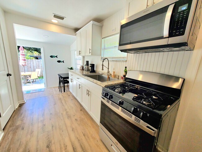 Photo - 254 40th St N Townhome