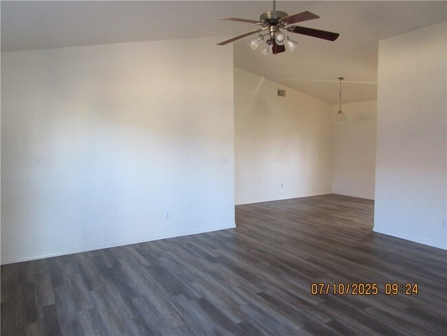 Building Photo - 2235 Pasadena Ave