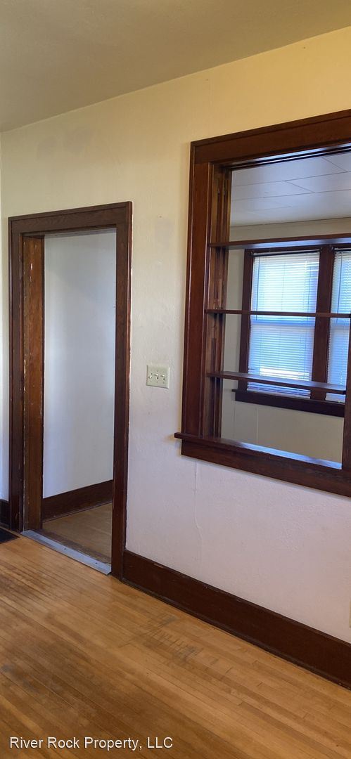 Building Photo - 2 br, 1 bath House - 17 1/2 1st Ave NE