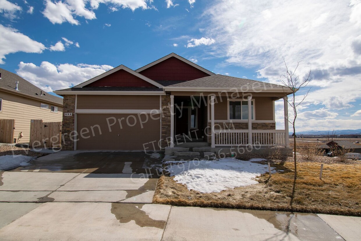 Foto principal - Fantastic 4 bedroom in Loveland, CO