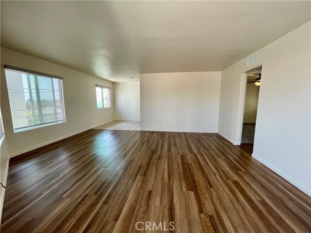 Building Photo - 258 Avenida Victoria